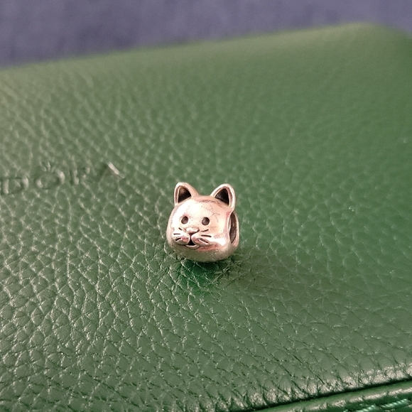 Pandora Silver Cat Charm - Picture 2 of 4
